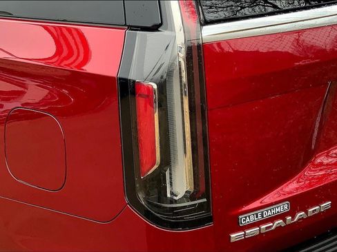 Used 2021 Cadillac Escalade Premium Luxury Platinum w/ Heavy-Duty Trailer Package AWD/4WD image 29