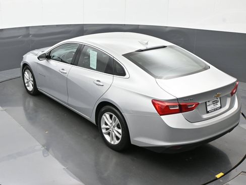 Used 2018 Chevrolet Malibu LT FWD image 32
