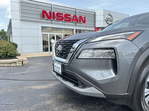 Used 2023 Nissan Rogue SV AWD/4WD image 15