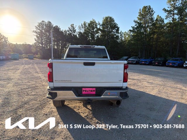 Used 2021 Chevrolet Silverado 2500 LT w/ Fleet Comfort Package AWD/4WD image 11