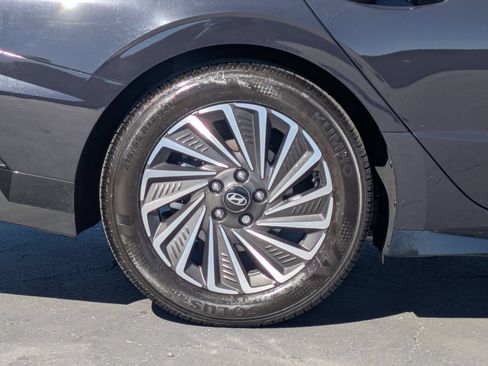 Certified 2025 Hyundai Sonata SEL FWD image 9