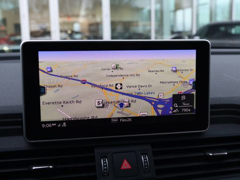 Used 2018 Audi Q5 2.0T Premium Plus w/ Premium Plus Package image 23