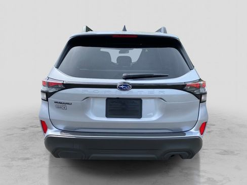 Certified 2025 Subaru Forester Premium AWD/4WD image 4