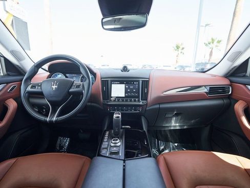 Used 2022 Maserati Levante GT image 32