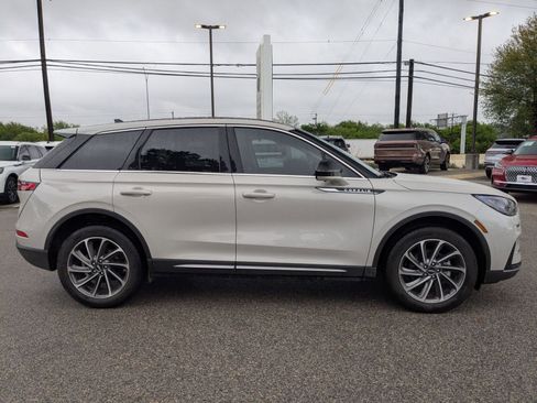 Used 2023 Lincoln Corsair FWD w/ Equipment Group 101A image 2