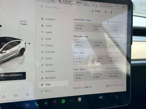 Used 2022 Tesla Model 3 Long Range AWD/4WD image 29