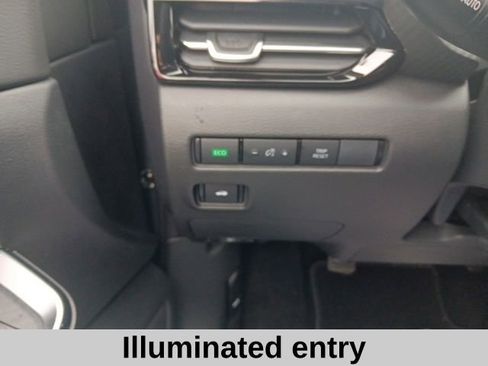 New 2025 Nissan Sentra SR image 11