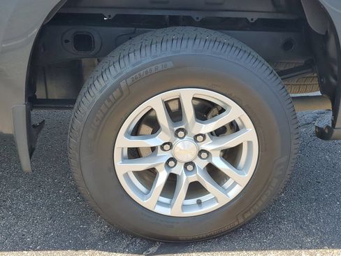 Used 2019 Chevrolet Silverado 1500 LT w/ All-Star Edition AWD/4WD image 6