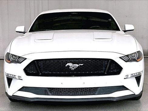 Used 2021 Ford Mustang GT Premium RWD image 3