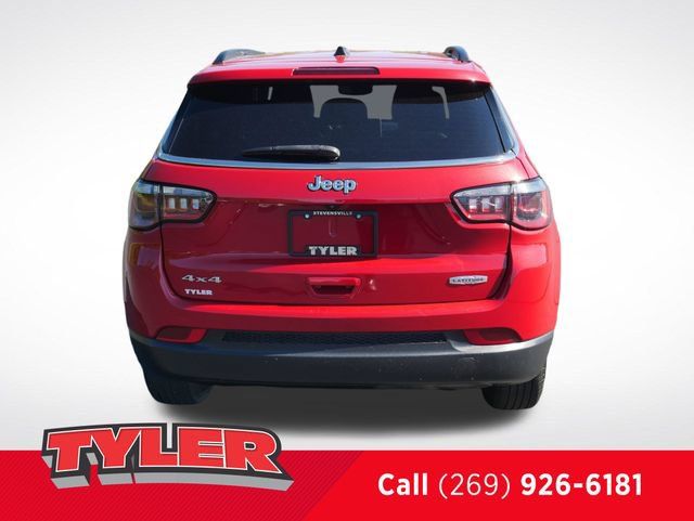 Used 2024 Jeep Compass Latitude AWD/4WD image 7
