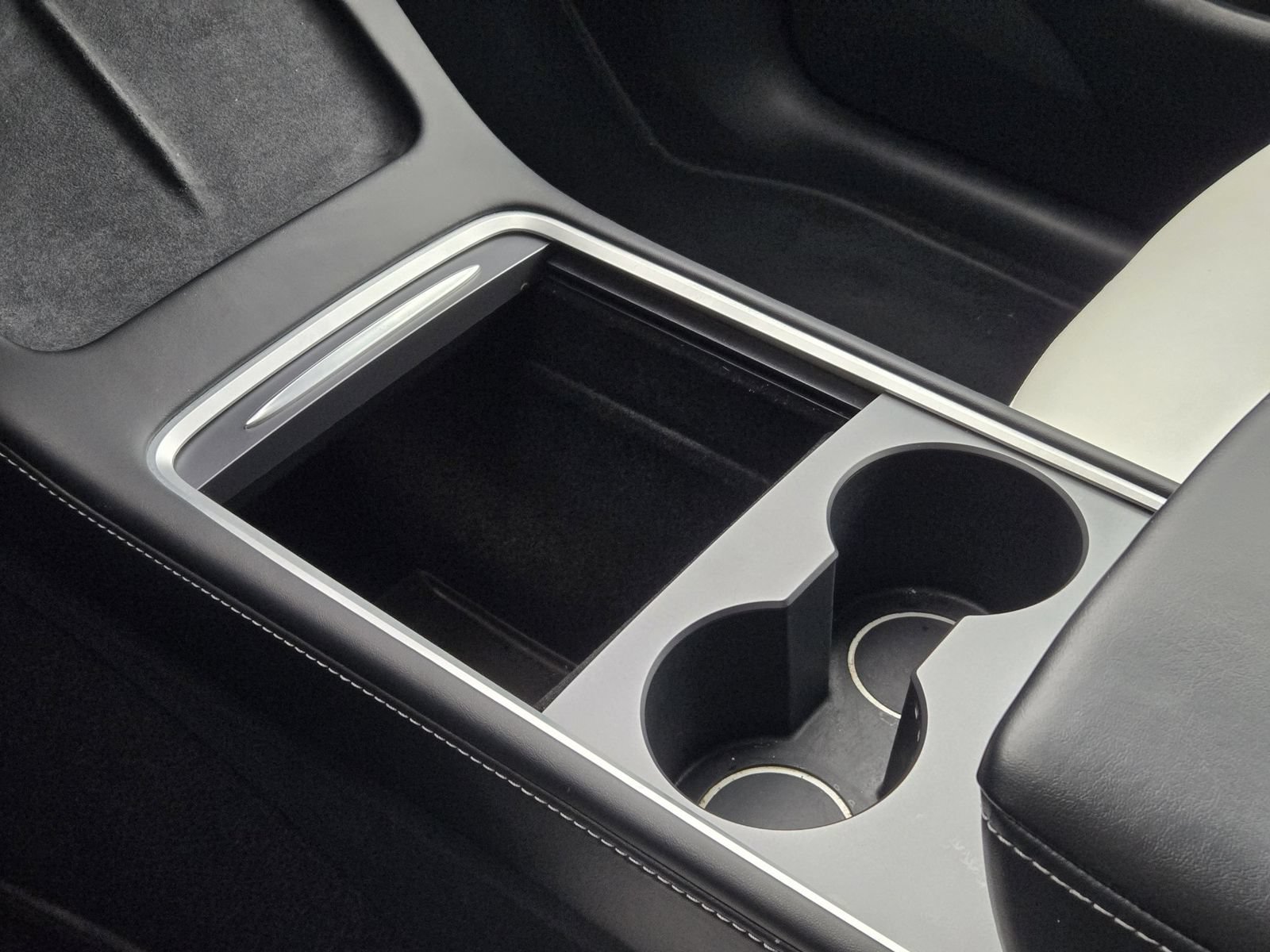 Used 2022 Tesla Model Y Performance AWD/4WD image 19