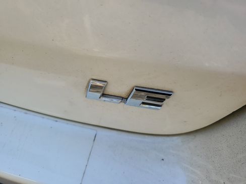 Used 2015 Toyota Highlander LE image 7