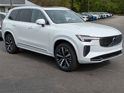 New 2026 Volvo XC90 B5 Core image 8