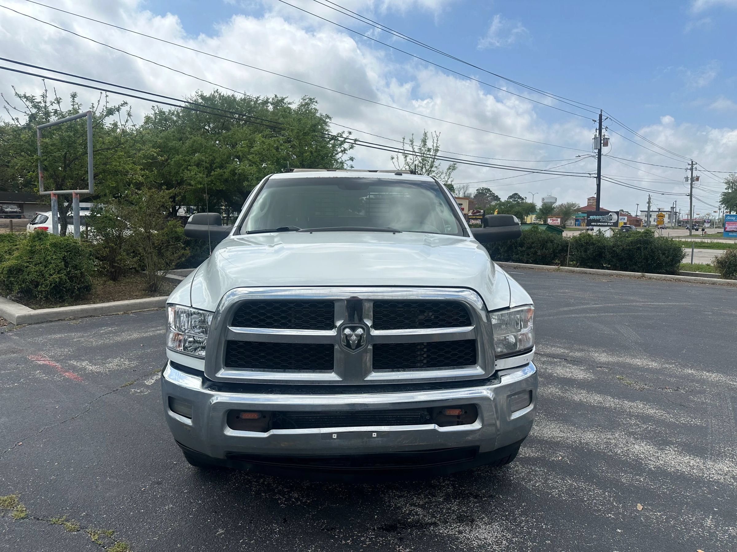 Used 2018 RAM 2500 Tradesman w/ Chrome Appearance Group RWD image 2