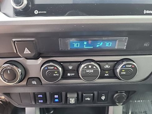 Used 2021 Toyota Tacoma TRD Off-Road AWD/4WD image 21