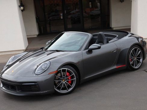 Used 2020 Porsche 911 Carrera S image 4