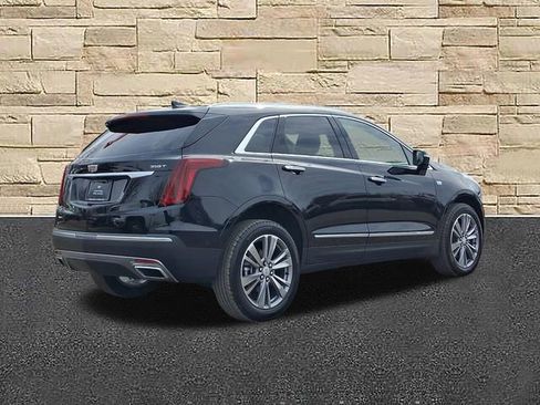 Used 2026 Cadillac XT5 Premium Luxury w/ Driver Assist Package image 4