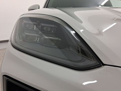 Certified 2026 Porsche Cayenne GTS image 11