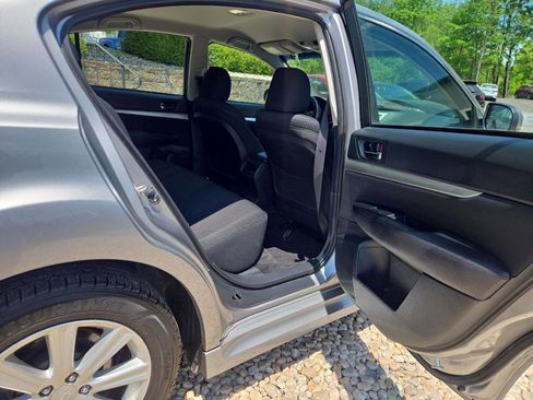 Used 2011 Subaru Legacy 2.5i Premium AWD/4WD image 19