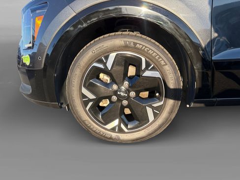 Used 2023 Kia Niro Wave image 9