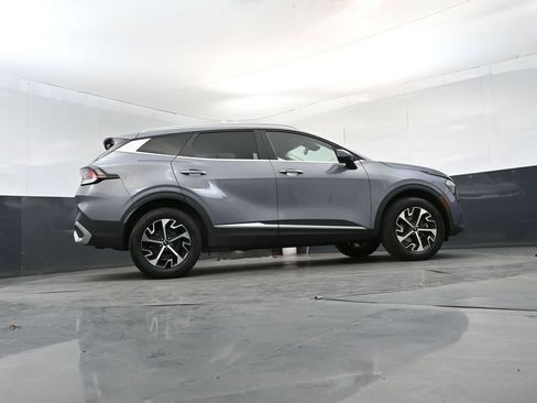 Used 2023 Kia Sportage EX AWD/4WD image 24