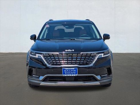Used 2024 Kia Carnival SX Prestige image 8