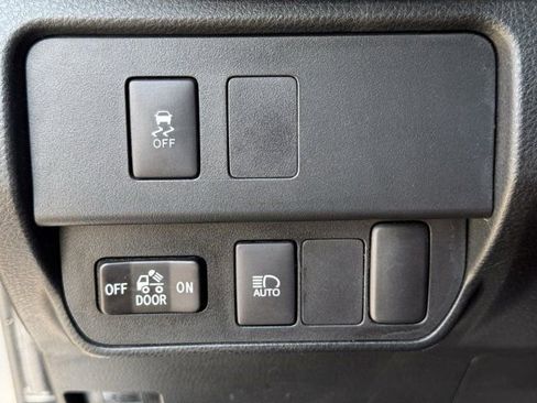 Used 2023 Toyota Tacoma SR5 AWD/4WD image 26