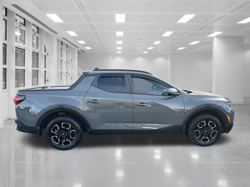 Used 2023 Hyundai Santa Cruz SEL Premium image 4