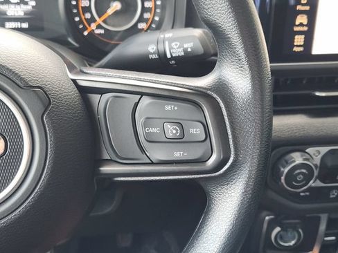 Used 2025 Jeep Gladiator Sport AWD/4WD image 30