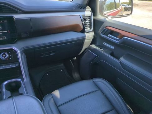 Used 2023 GMC Sierra 1500 Denali w/ Denali Reserve Package AWD/4WD image 18