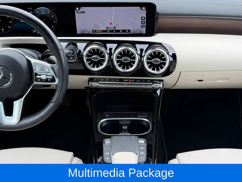 Used 2023 Mercedes-Benz CLA 250 4MATIC image 25