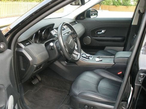 Used 2019 Land Rover Range Rover Evoque AWD/4WD image 19