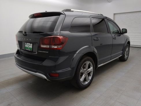 Used 2018 Dodge Journey Crossroad w/ Driver Convenience Group FWD image 9