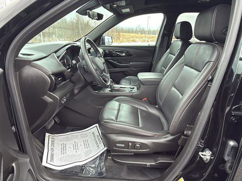 Used 2023 Chevrolet Traverse RS w/ LPO, Cargo Package image 27