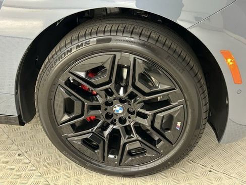 Used 2026 BMW iX xDrive60 w/ M Sport Package AWD/4WD image 7