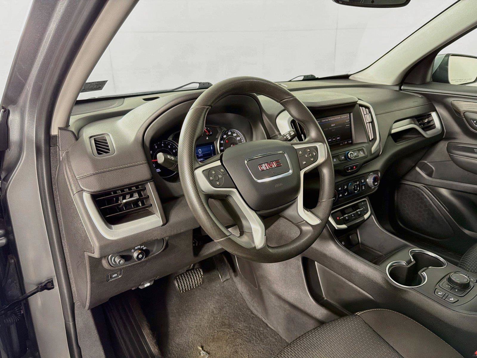 Used 2023 GMC Terrain SLE w/ Driver Convenience Package AWD/4WD image 16