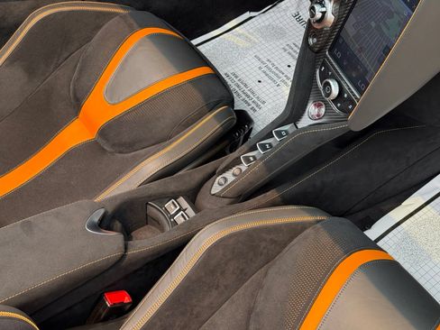 Used 2022 McLaren 720S Performance RWD image 35