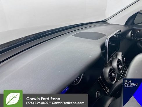 Used 2017 Mercedes-Benz GLC 300 4MATIC Coupe image 11