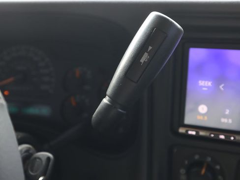 Used 2007 Chevrolet Silverado 1500 LT image 17