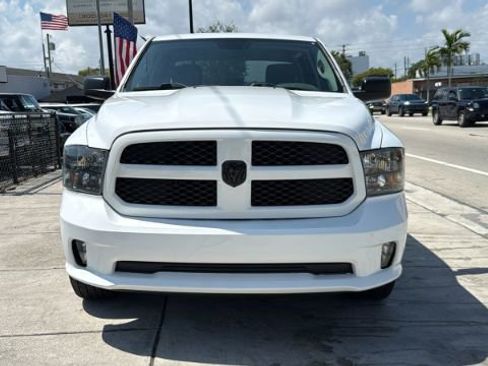 Used 2018 RAM 1500 Express w/ Express Value Package RWD image 17