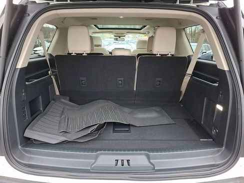 Certified 2024 Ford Expedition Max Platinum image 33