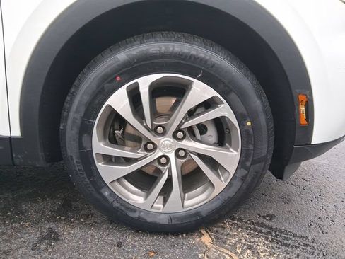 Used 2021 Buick Envision Essence w/ Technology Package I AWD/4WD image 8