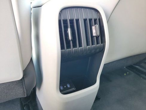 Used 2024 Hyundai Kona SEL FWD image 9