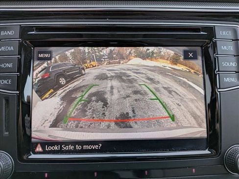 Used 2017 Volkswagen Passat 1.8T SE image 13