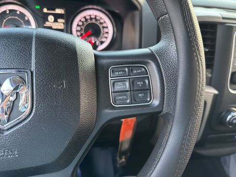 Used 2020 RAM 1500 Classic SLT image 42