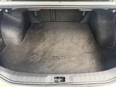 Used 2024 Nissan Altima 2.5 S FWD image 25