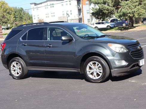 Used 2017 Chevrolet Equinox LT w/ Convenience Package image 2
