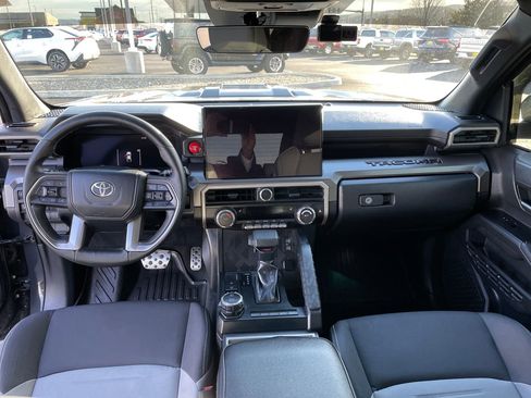Used 2024 Toyota Tacoma TRD Sport image 12