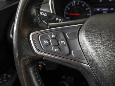 Used 2018 Chevrolet Equinox LT image 29