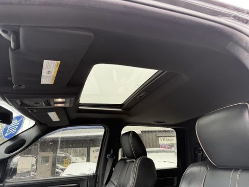 Used 2016 RAM 3500 Laramie Longhorn image 15